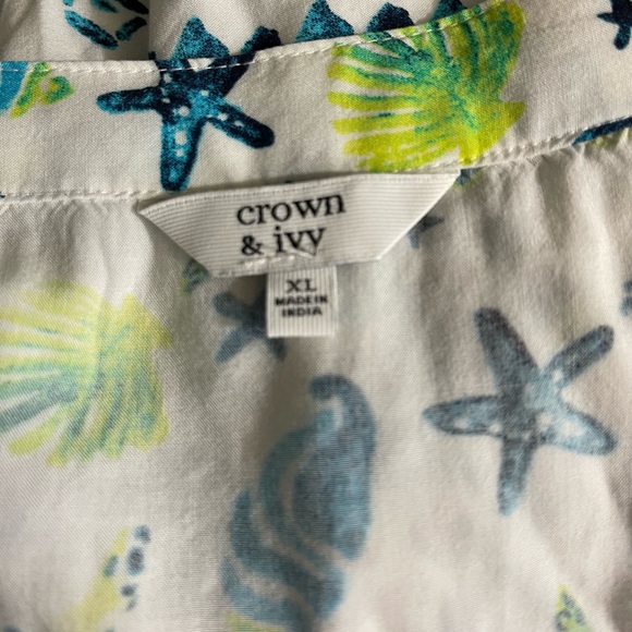 Crown & Ivy Top Size XL - Picture 8 of 9